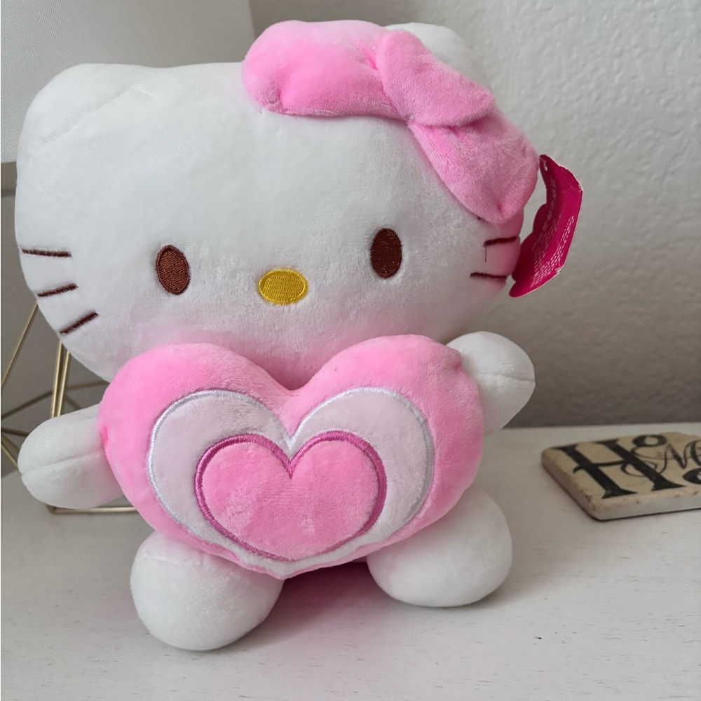 Hello kitty plushie